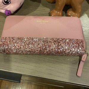 Kate Spade ZIP around wallet